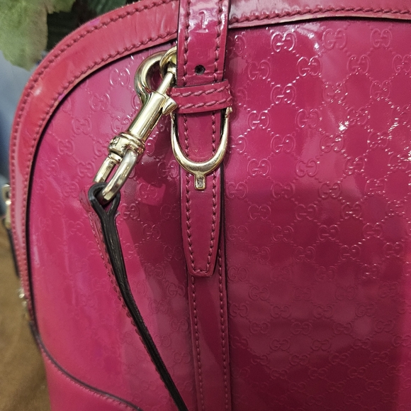 Gucci Magenta Pink Patent Microguccissima Small Nice Top Handle Bag - Picture 9 of 10